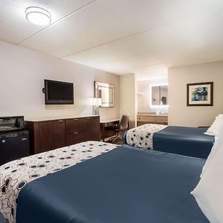 Rodeway Inn Greenwood Buitenkant foto