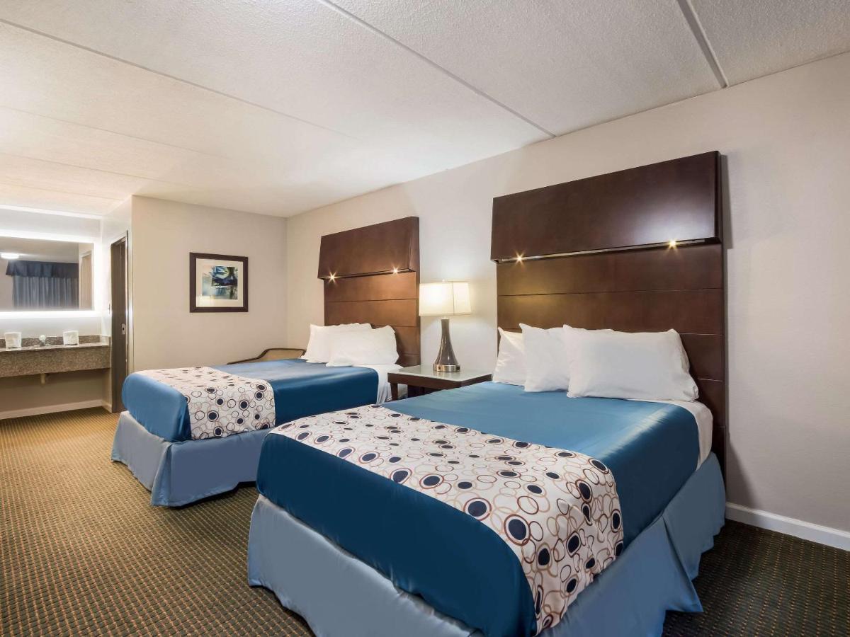 Rodeway Inn Greenwood Buitenkant foto
